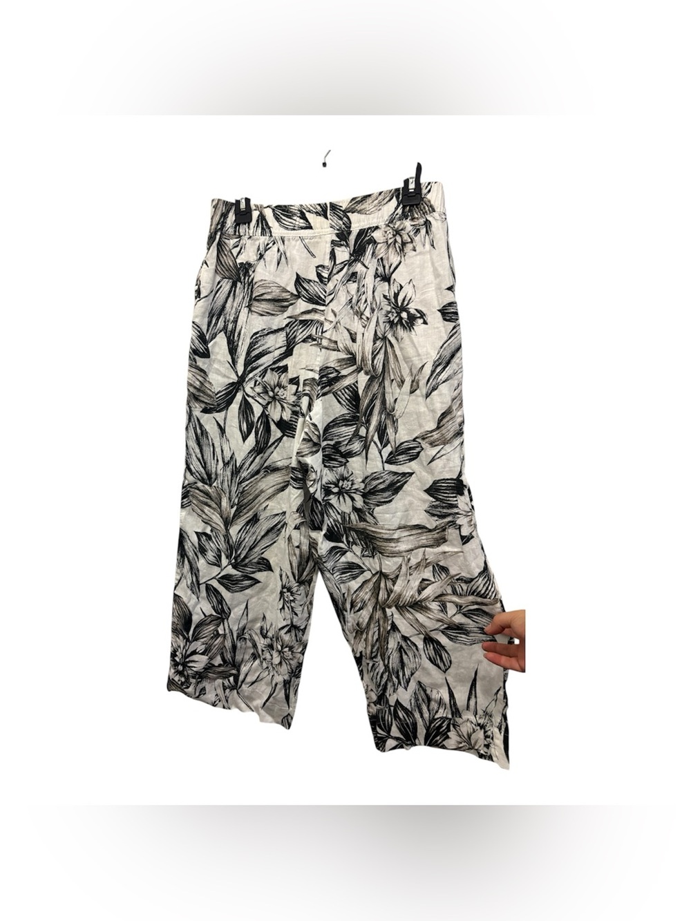 C&C California Women's Wide Leg Floral Pants - Black & White